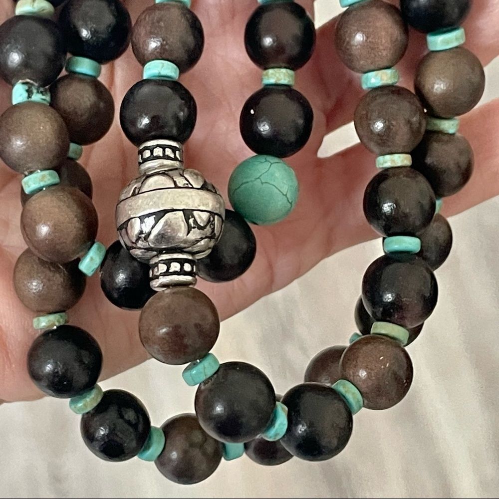 Coldwater creek triple strand wood bead and turquoise necklace - Picture 8 of 10